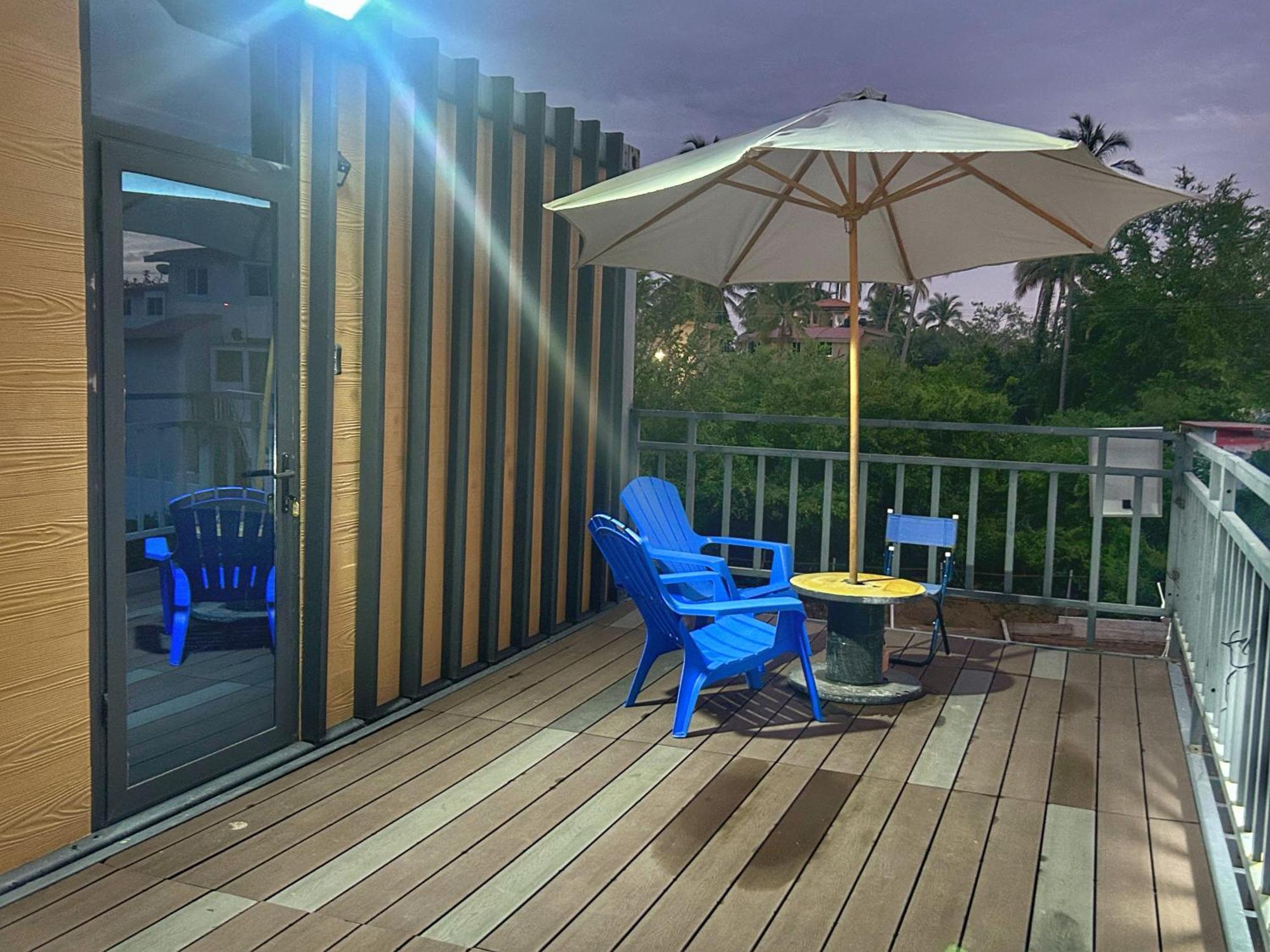 Yellow House 6 Minutos De Playa Барра-де-Навидад Экстерьер фото